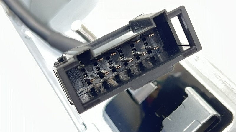 3W0 035 110 B / 3W0035110B 13-18 BENTLEY FLYING SPUR SONY MULTIMEDIA CD CHANGER PLAYER 3W0 035 110 B OEM