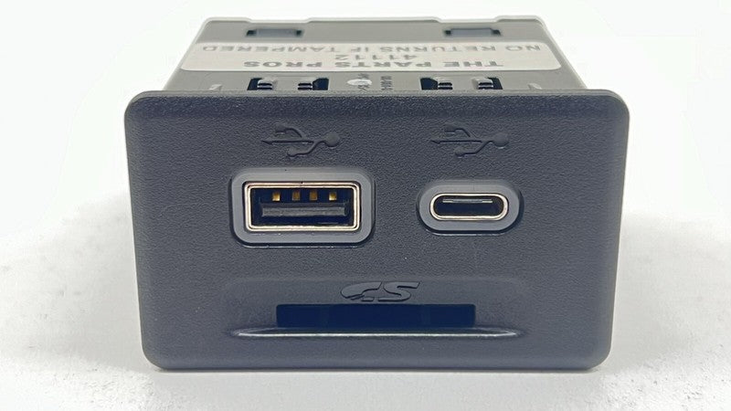 13529869 22-24 CADILLAC CT4 V BLACKWING CENTER CONSOLE USB PORT SD CARD SLOT READER OEM