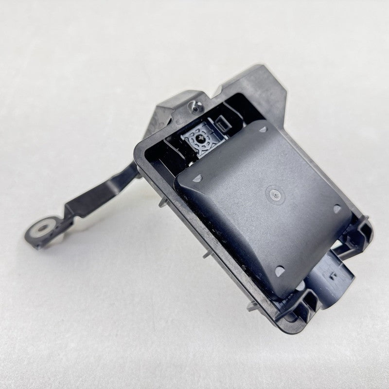 2Q0-907-686-J / 2Q0.907.686.J / 2Q0 907 686 J / 2Q0907686J 22-25 VOLKSWAGEN GOLF R MK8 RIGHT REAR BLIND SPOT SENSOR RADA