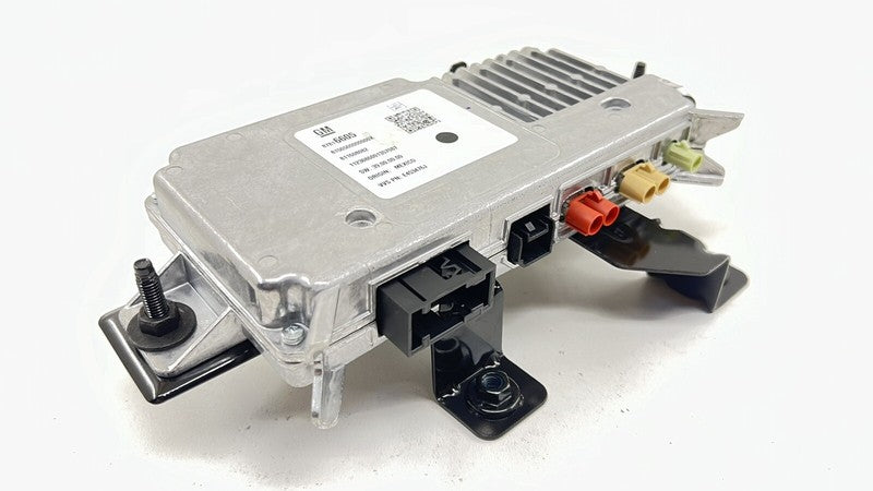 8781 6605 / 87816605 22-24 CADILLAC CT5 V BLACKWING VIDEO PROCESSING CONTROL MODULE WITH BRACKET OEM