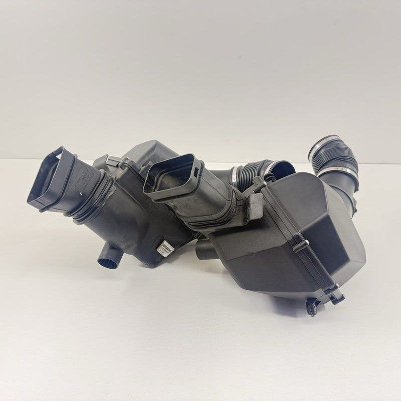 13717843289 BMW F06 F10 F12 F13 M5 M6 S63 Engine Air Filter Cleaner Intake Box Pair OEM