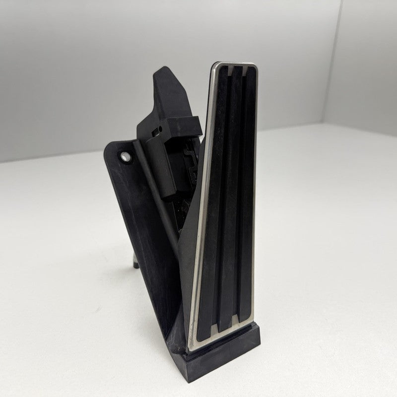 997 423 019 02 / 99742301902 05-08 Porsche 911 997 Boxster Cayman 987 Gas Accelerator Throttle Pedal OEM