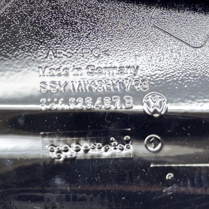 5H1-863-487-B / 5H1.863.487.B / 5H1 863 487 B / 5H1863487B 22-25 VOLKSWAGEN GOLF R CENTER CONSOLE PHONE CHARGING SURROUN