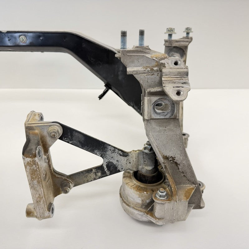 986 331 071 10 / 98633107110 05-12 Porsche Boxster Cayman 987 Rear Subframe Support Mount Bracket Set OEM