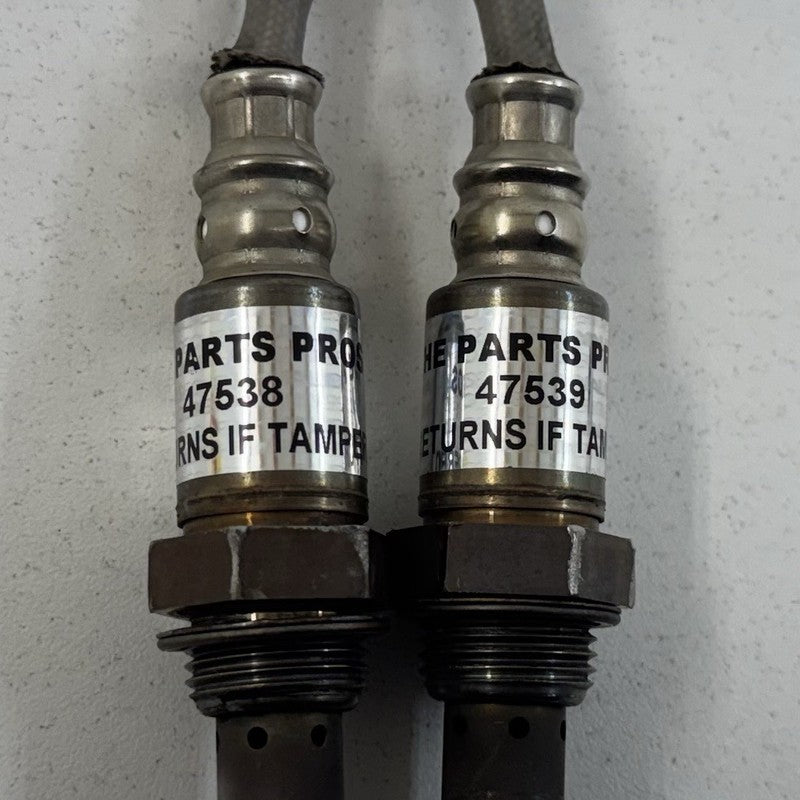 89467-53020 / 89467 53020 / 8946753020 08-14 Lexus IS F Exhaust Manifold Air Fuel Ratio Oxygen O2 Sensor Pair OEM