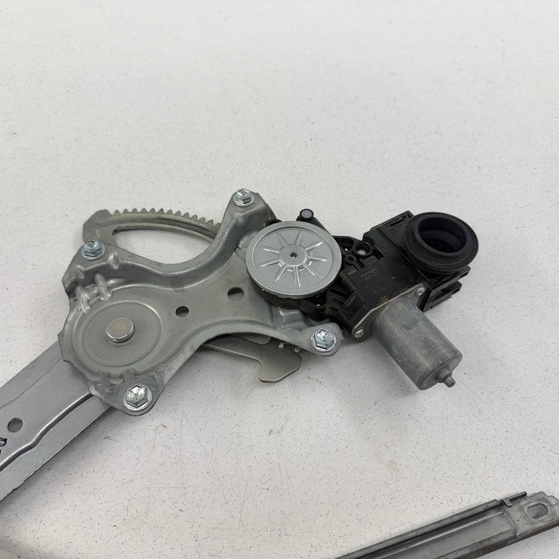 21-26 Lexus IS300 IS350 IS500 Right Front Door Glass Window Regulator 