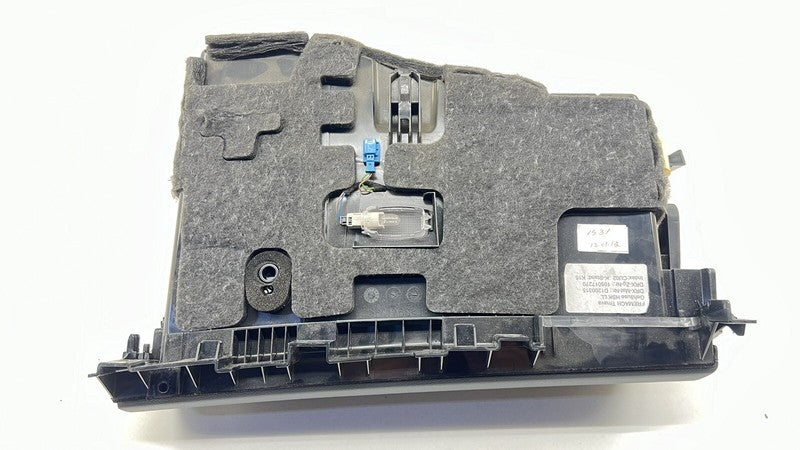 A218 680 02 91 0291 / A2186800291 / 2186800291 12-18 MERCEDES BENZ CLS550 W218 FRONT GLOVE BOX COMPARTMENT WITH KNEE AIR