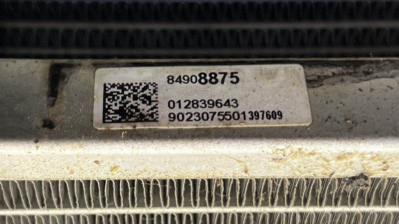 8452 0772 / 84520772 22-26 CADILLAC CT5 V BLACKWING RADIATOR CONDENSER FAN ASSEMBLY OEM