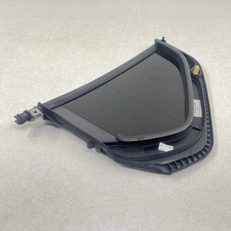 43R-01351 / 43R 01351 / 43R01351 22-25 VOLKSWAGEN GOLF R MK8 PASSENGER RIGHT REAR DOOR CORNER GLASS OEM