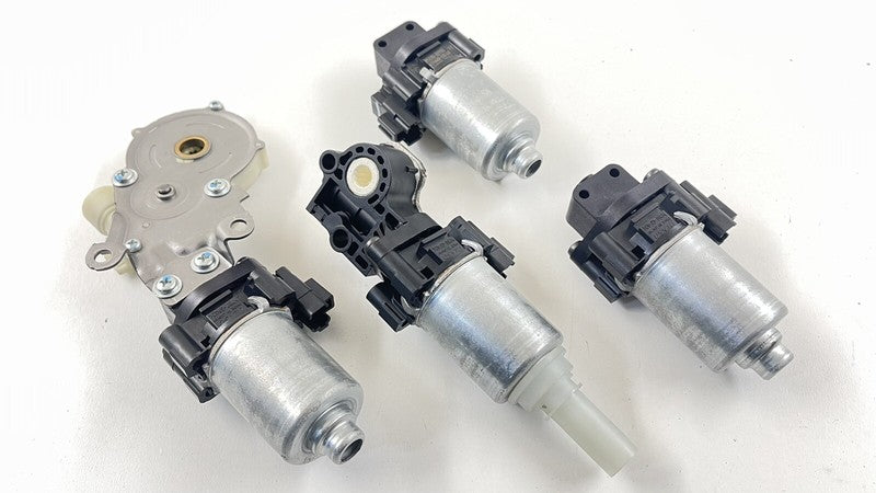 439440-10160 / 439440 10160 / 43944010160 07-12 LEXUS LS460 PASSENGER RIGHT FRONT SEAT ADJUSTMENT ADJUST MOTOR SET OEM