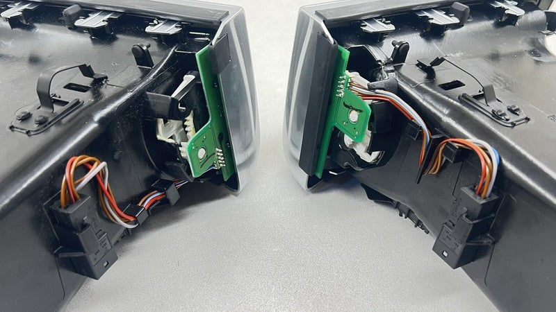 970.552.142.03 / 970 552 142 03 / 97055214203 10-16 PORSCHE PANAMERA FRONT LEFT AND RIGHT DASH AIR VENT GRILL TRIM SET O