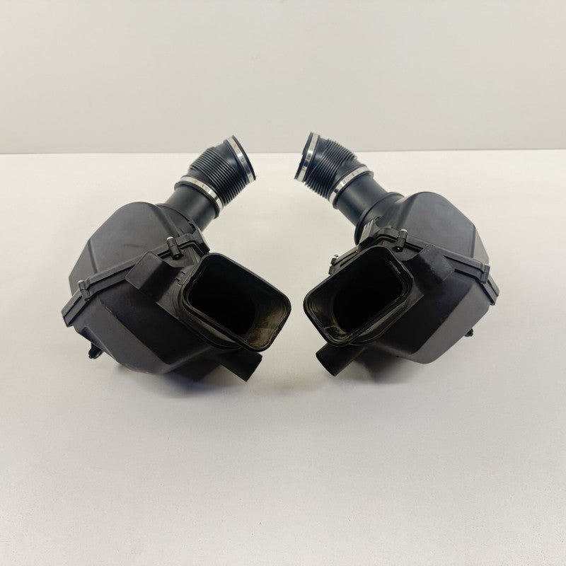 13717843289 BMW F06 F10 F12 F13 M5 M6 S63 Engine Air Filter Cleaner Intake Box Pair OEM