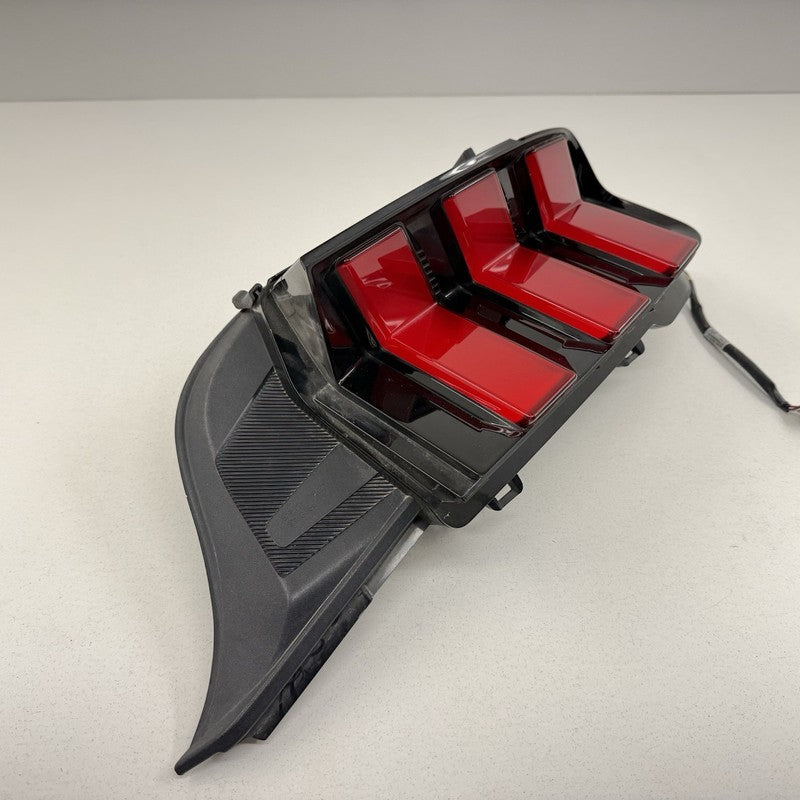 PR3B 13B504 BG / PR3B13B504BG 24-26 Ford Mustang GT Right Rear LED RCL High Taillight Light Lamp OEM