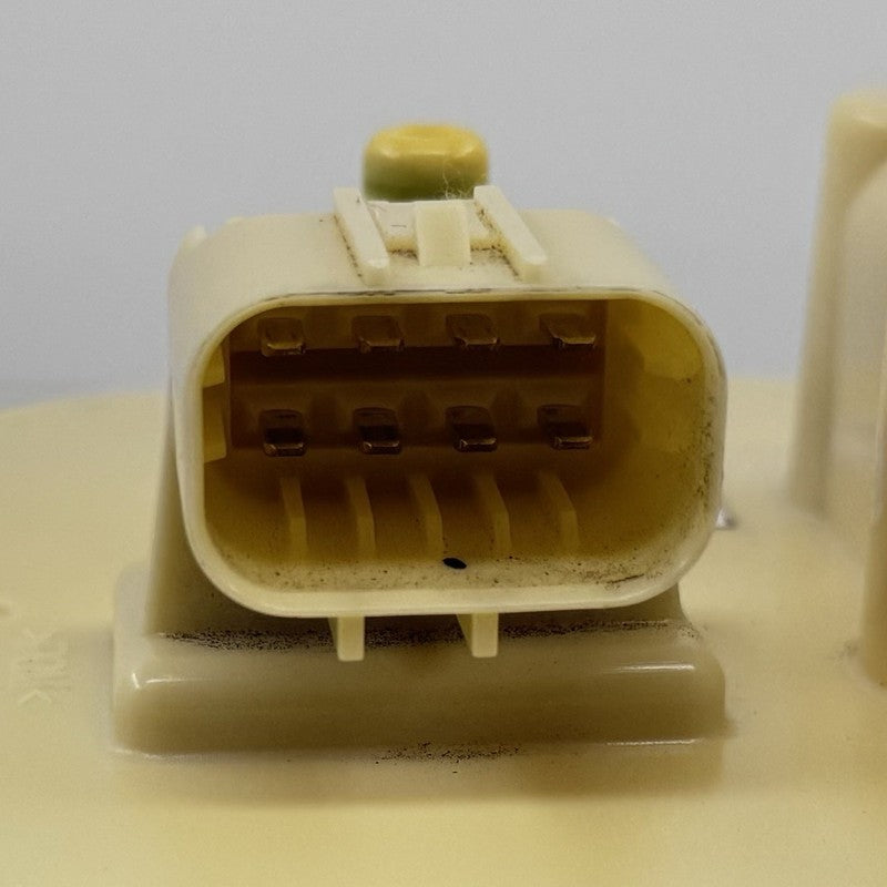 8561 7033 / 85617033 22-25 CADILLAC CT5 V BLACKWING GAS TANK FUEL PUMP SENDING UNIT 85617033 OEM