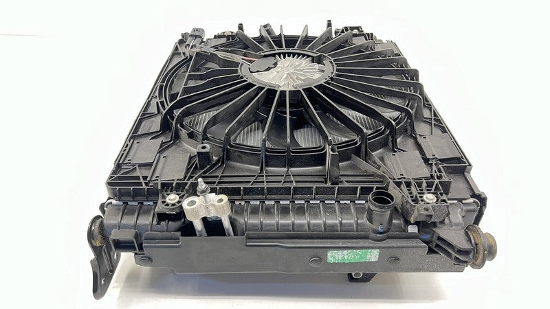 8452 0772 / 84520772 22-26 CADILLAC CT5 V BLACKWING RADIATOR CONDENSER FAN ASSEMBLY OEM