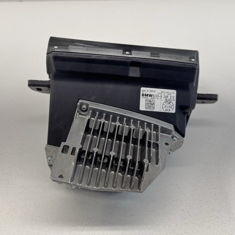 62309246212 11-16 BMW M5 528 535 550 F10 Dashboard HUD Head Up Display Screen 9246212 OEM