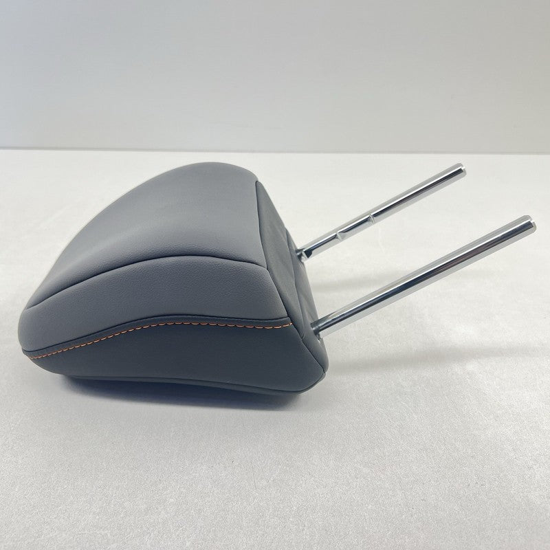 24-26 SUBARU CROSSTREK LIMITED LEFT AND RIGHT FRONT HEADREST HEAD REST PAIR OEM