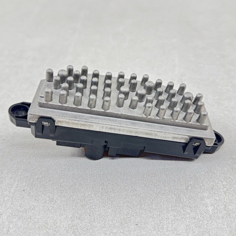 5WA-907-521 / 5WA.907.521 / 5WA 907 521 / 5WA907521 22-25 VOLKSWAGEN GOLF R MK8 HVAC AC AIR FAN BLOWER MOTOR RESISTOR MO