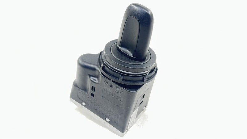 7PP 905 865 C / 7PP905865C 10-11 PORSCHE PANAMERA IGNITION SWITCH WITH KEY 7PP 905 865 C OEM