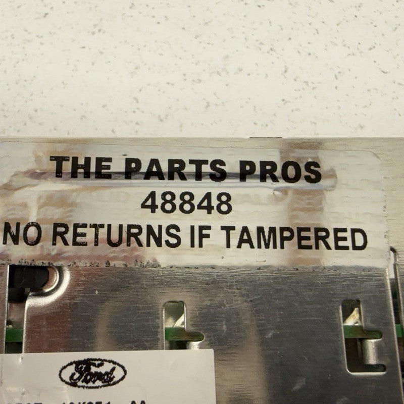 PR3T 19K351 AA / PR3T19K351AA 24-26 Ford Mustang Rear Deck Antenna Receiver PR3T-19K351-AA OEM