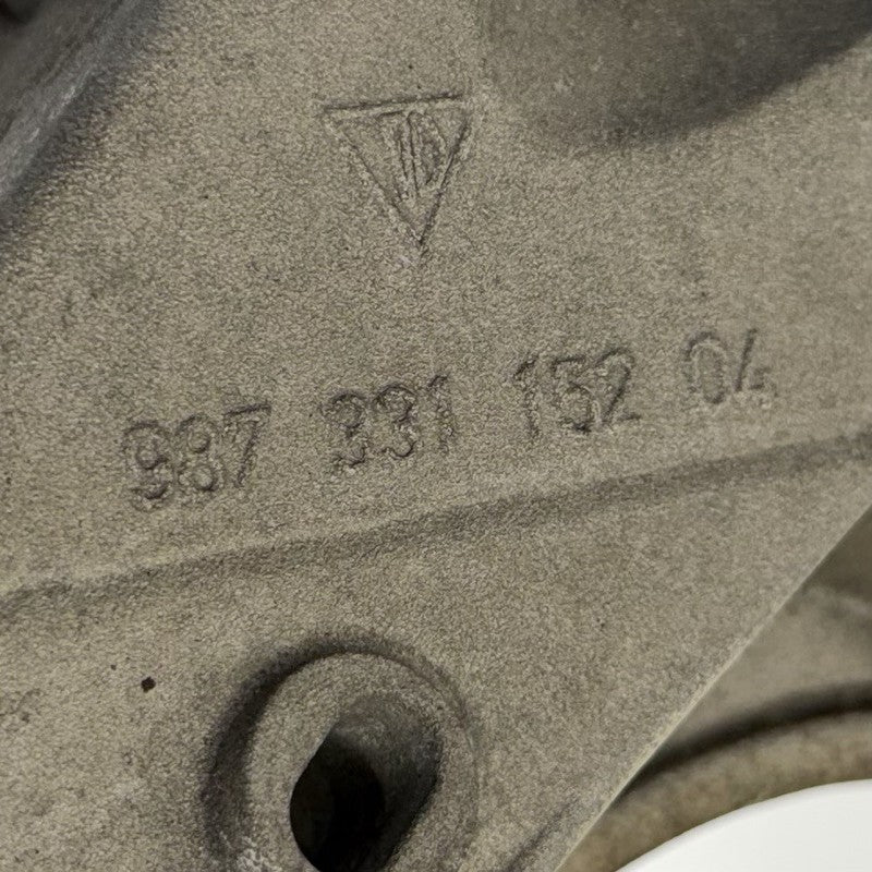 986 331 071 10 / 98633107110 05-12 Porsche Boxster Cayman 987 Rear Subframe Support Mount Bracket Set OEM