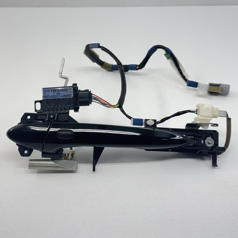 89991-30050 / 89991 30050 / 8999130050 06-13 Lexus IS250 IS350 IS F Left Front Exterior Door Handle 89991-30050 OEM