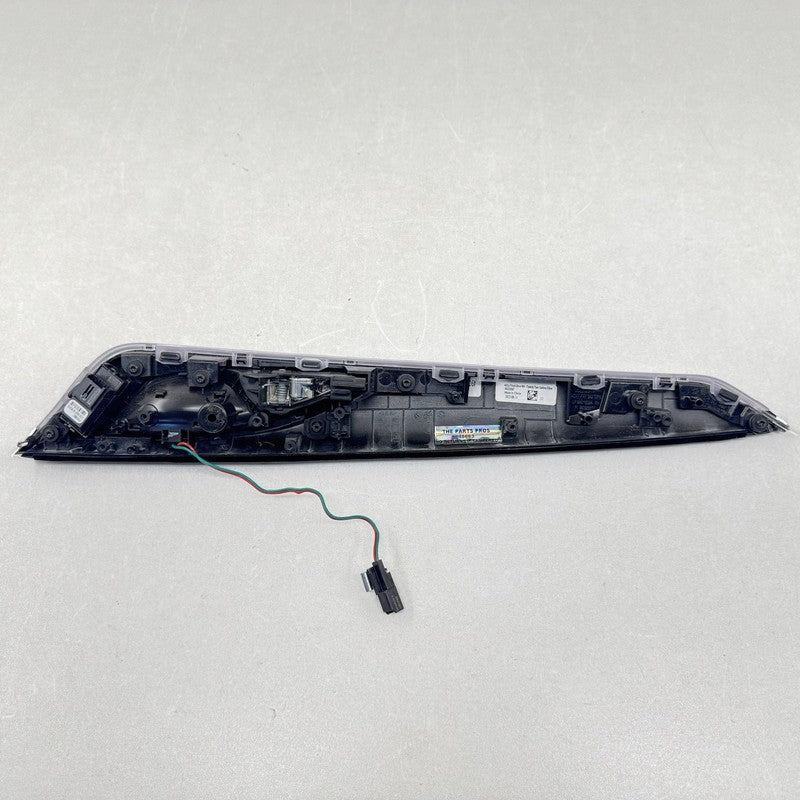 84523935 22-24 CADILLAC CT5 V BLACKWING CARBON FIBER DOOR PANEL AND DASH TRIM SET OEM