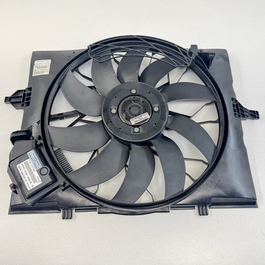 2 282 943 / 2282943 06-10 BMW M5 M6 E60 E63 E64 S85 Cooling Radiator Fan With Shroud Assembly OEM
