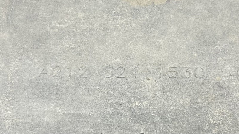 A 212 524 15 30 1530 / A2125241530 / 2125241530 12-18 MERCEDES BENZ CLS550 W218 UNDER ENGINE SPLASH GUARD SHIELD COVER T