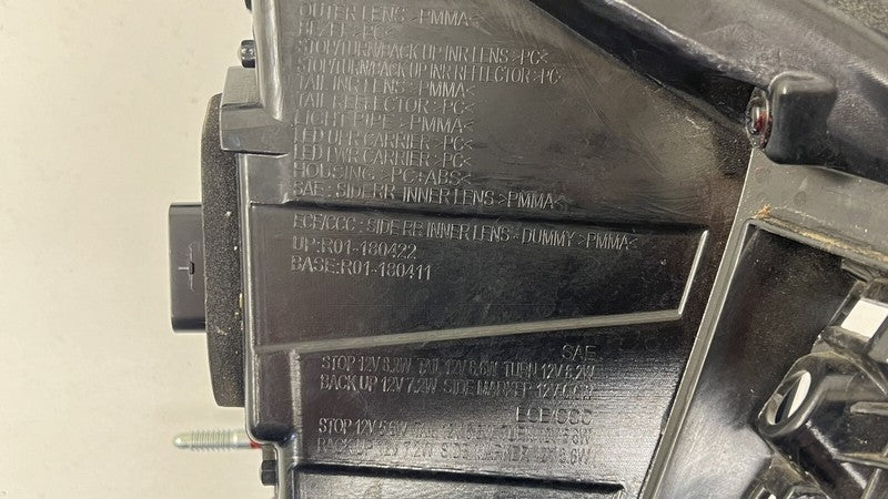 84864813 22-24 CADILLAC CT4 V BLACKWING RIGHT REAR TAILLIGHT TAIL LIGHT LAMP OEM