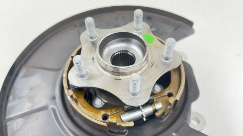 Does Not Apply 24-25 NISSAN Z NISMO LEFT REAR SPINDLE KNUCKLE HUB BEARING W/ CONTROL ARMS OEM