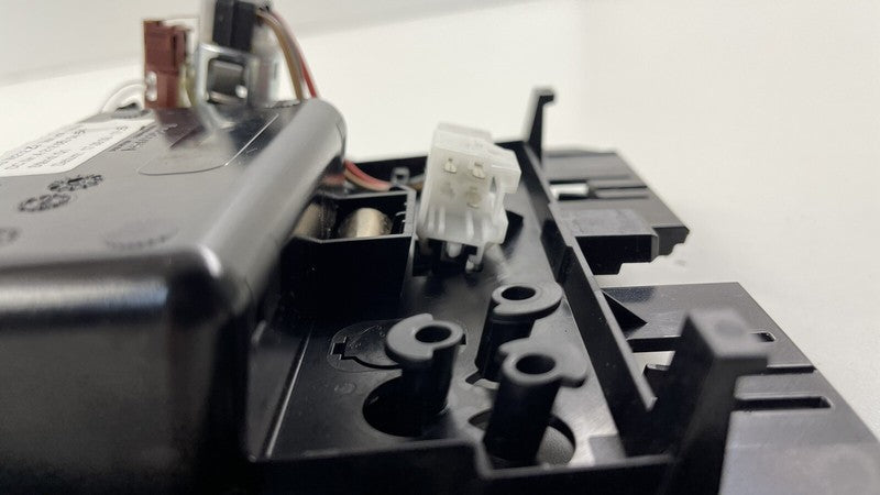 2126805450 / A2126805450 / A 212 680 54 50 5450 10-13 MERCEDES W212 E CLASS FRONT CENTER ASHTRAY ASH TRAY TRIM 212680545