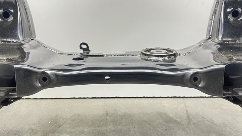  24-25 NISSAN Z NISMO REAR SUBFRAME CROSSMEMBER CRADLE WITH SWAY BAR OEM