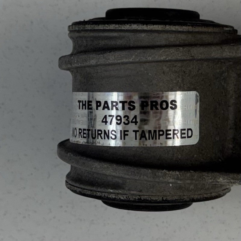 987 331 658 06 / 98733165806 05-12 Porsche Boxster Cayman 987 Right Rear Knuckle Hub W/ Control Arm Set OEM