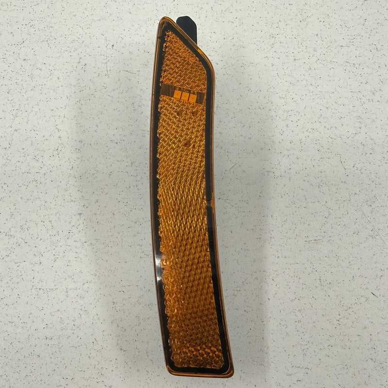 24-26 Ford Mustang Passenger Right Front Side Marker Reflector Light L