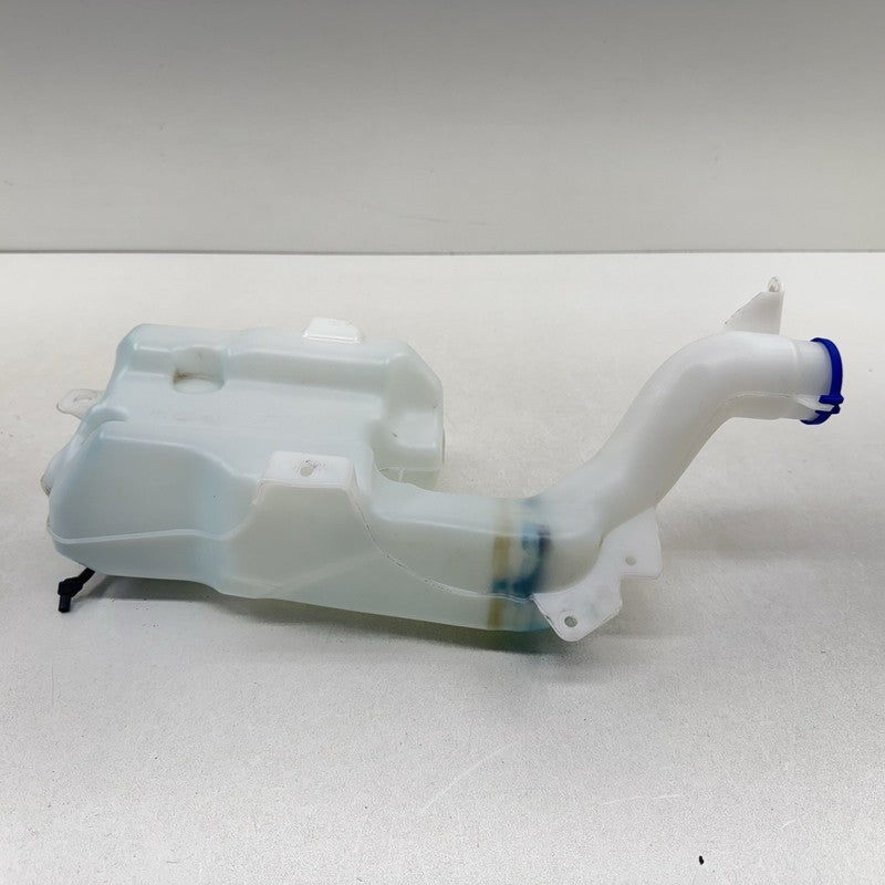 PR3B-17B613-AC / PR3B 17B613 AC / PR3B17B613AC 24-25 Ford Mustang GT Windshield Washer Reservoir Tank Bottle PR3B-17B613