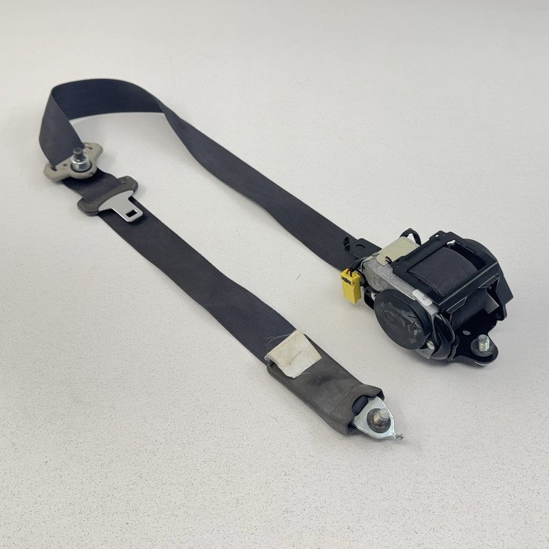 81450-TK8-A013-M1 / 81450 TK8 A013 M1 / 81450TK8A013M1 11-17 Honda Odyssey Passenger Right Front Seatbelt Seat Belt Retr