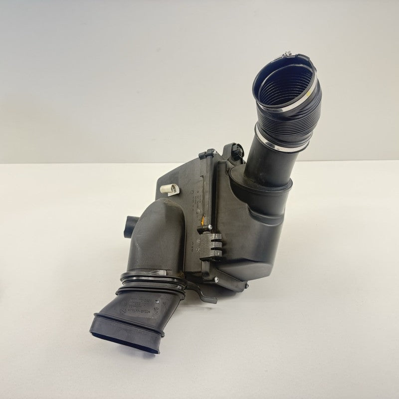 13717843289 BMW F06 F10 F12 F13 M5 M6 S63 Engine Air Filter Cleaner Intake Box Pair OEM