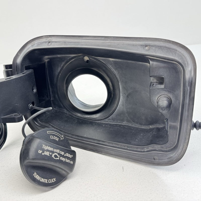 51177204365 11-16 BMW M5 528 535 550 F10 Fuel Tank Gas Cap Door Lid Cover Black OEM