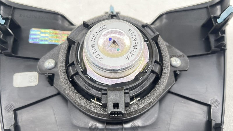 77130-3S5-A0 / 77130 3S5 A0 / 771303S5A0 24-25 ACURA INTEGRA TYPE S FRONT CENTER DASH SPEAKER WITH TRIM 77130-3S5-A0 OEM