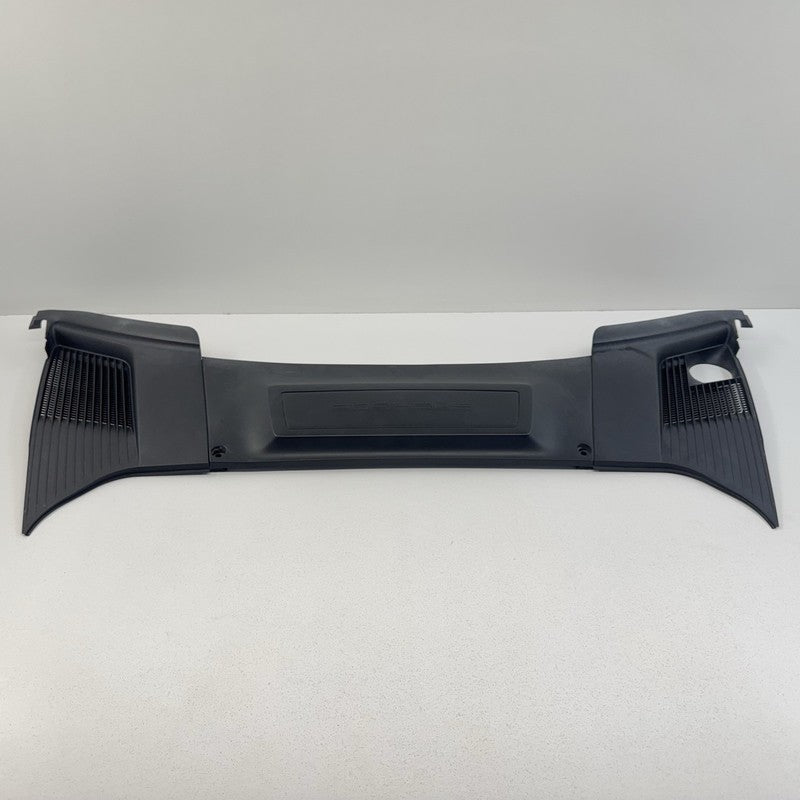 997.572.361.06 / 997 572 361 06 / 99757236106 05-12 Porsche 911 997 Boxster Cayman 987 Windshield Cowl Battery Cover Set