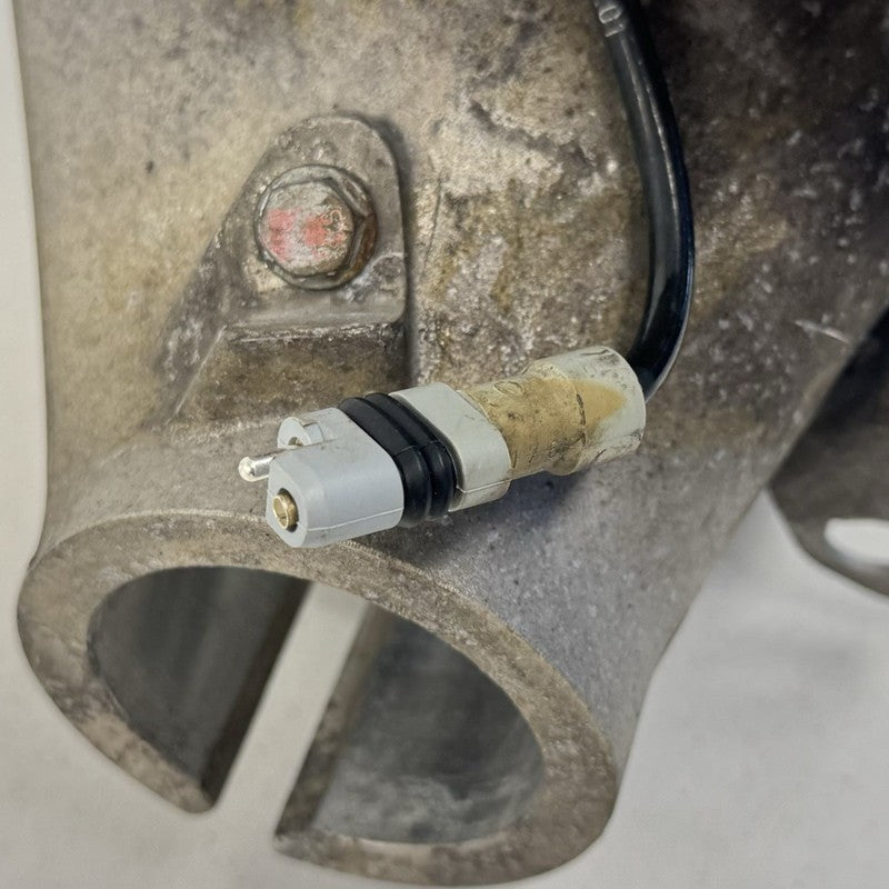 997.341.658.05 / 997 341 658 05 / 99734165805 05-12 Porsche Boxster Cayman 987 Right Front Knuckle Hub W/ Control Arm Se