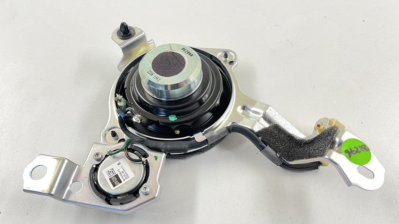 861600WJ10 07-17 LEXUS LS460 RIGHT REAR QUARTER C PILLAR SPEAKER TWEETER 861600WJ10 OEM
