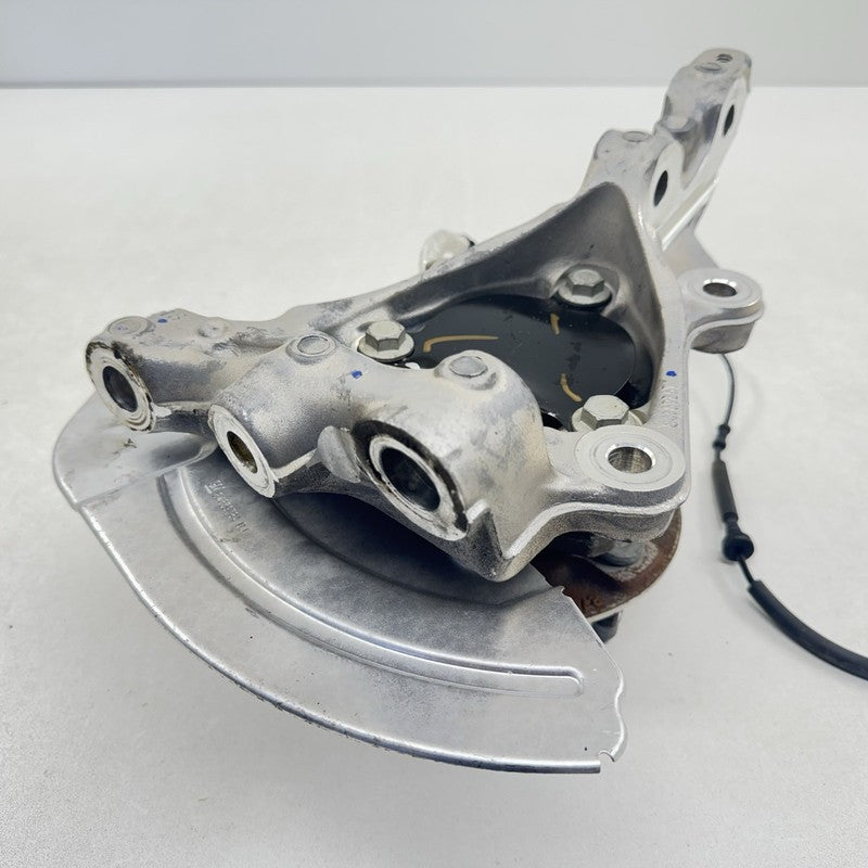 8551 6632 / 85516632 22-24 CADILLAC CT5 V BLACKWING RIGHT FRONT SPINDLE KNUCKLE HUB BEARING OEM