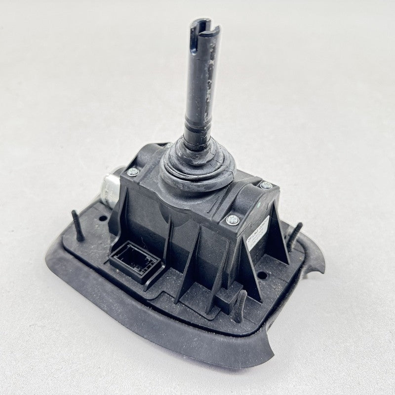 2 283 851 / 2283851 06-10 BMW M6 E63 E64 Automatic Gear Shift Select Lever Box Assembly 2282677 OEM