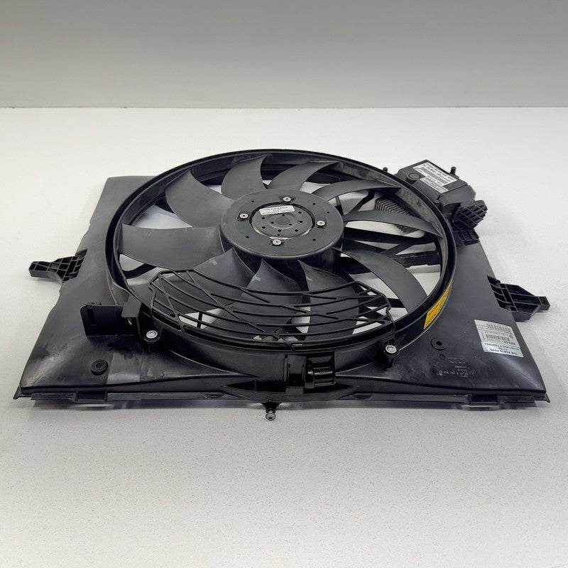 2 282 943 / 2282943 06-10 BMW M5 M6 E60 E63 E64 S85 Cooling Radiator Fan With Shroud Assembly OEM