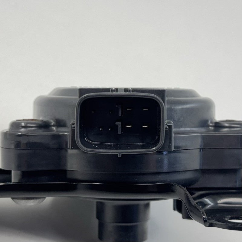 35580-47030 / 35580 47030 / 3558047030 12-17 Toyota Prius V Transmission Shifter Shift Actuator 35580-47030 OEM