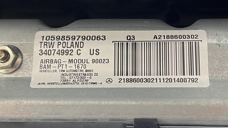 A218 680 02 91 0291 / A2186800291 / 2186800291 12-18 MERCEDES BENZ CLS550 W218 FRONT GLOVE BOX COMPARTMENT WITH KNEE AIR