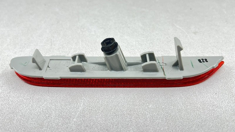 250-18165 / 250 18165 / 25018165 24-25 NISSAN Z NISMO RIGHT REAR BUMPER REFLECTOR SIDE MARKER 250-18165 OEM