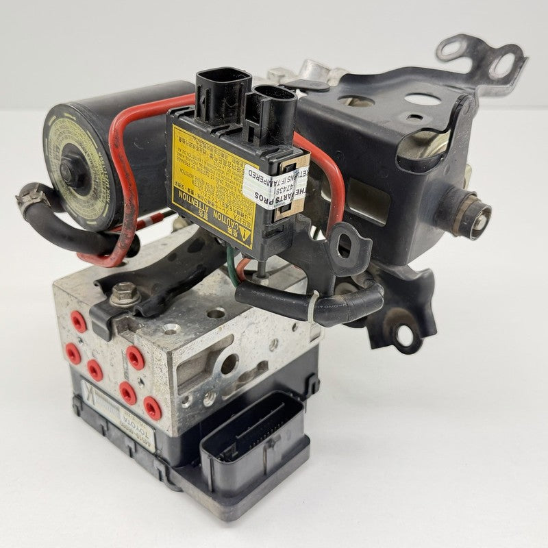 44510-48080 / 44510 48080 / 4451048080 11-13 Toyota Highlander Hybrid Anti Brake Lock ABS Pump Module 44510-48080 OEM